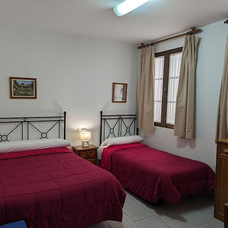 Pension Ciudad Navarro Ramos グラナダ エクステリア 写真