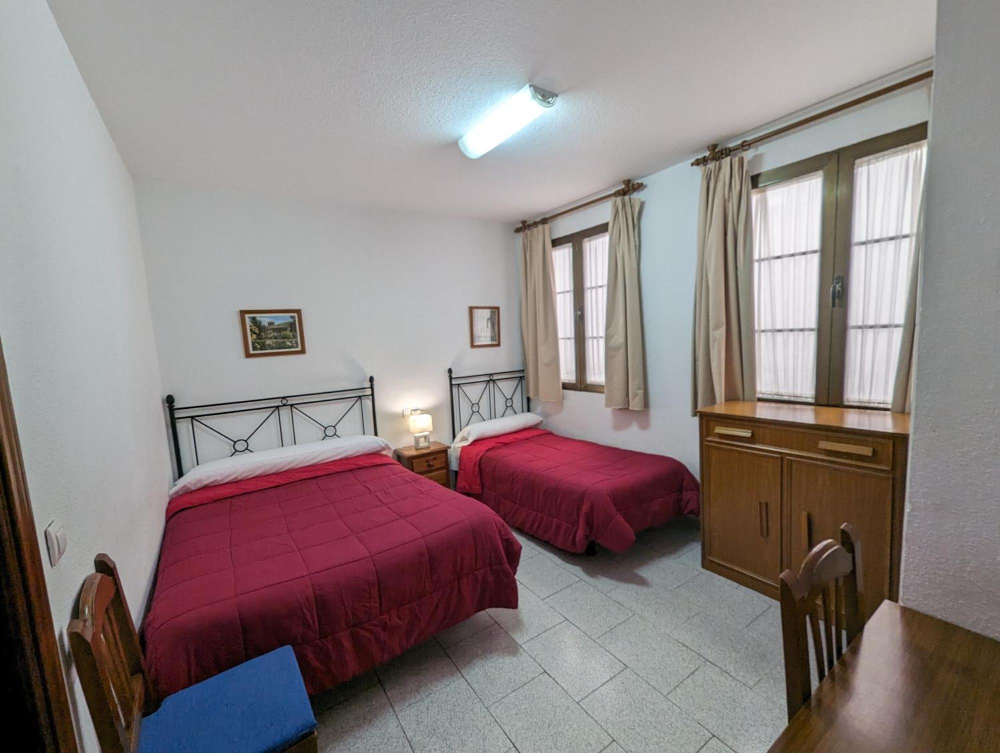 Pension Ciudad Navarro Ramos グラナダ エクステリア 写真