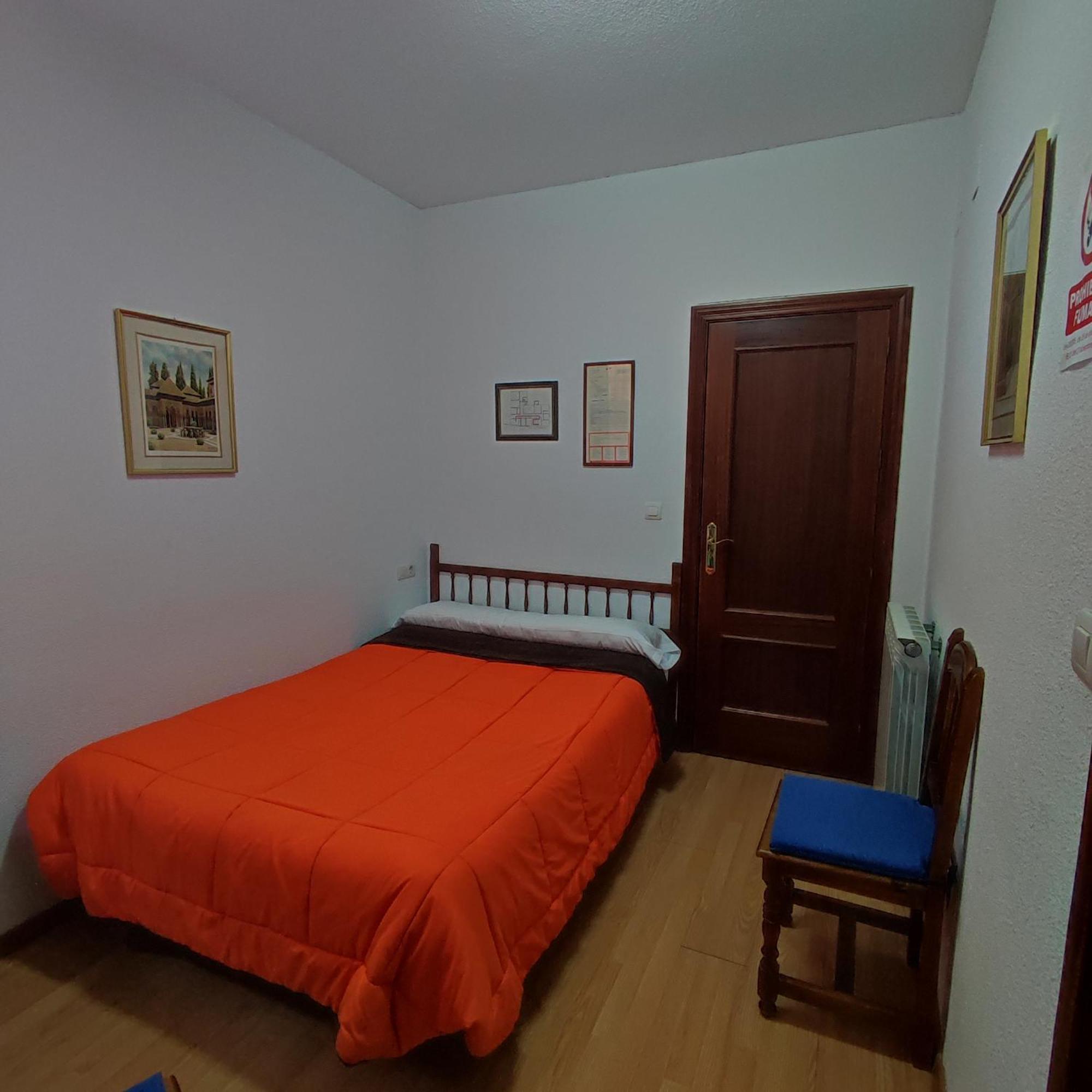 Pension Ciudad Navarro Ramos グラナダ エクステリア 写真