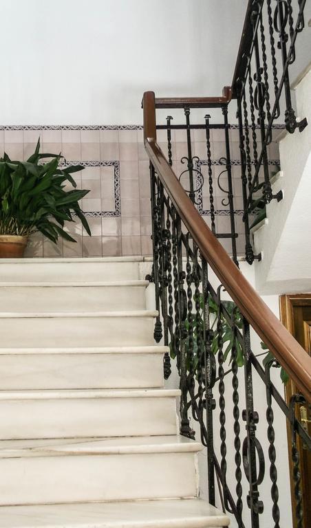 Pension Ciudad Navarro Ramos グラナダ エクステリア 写真