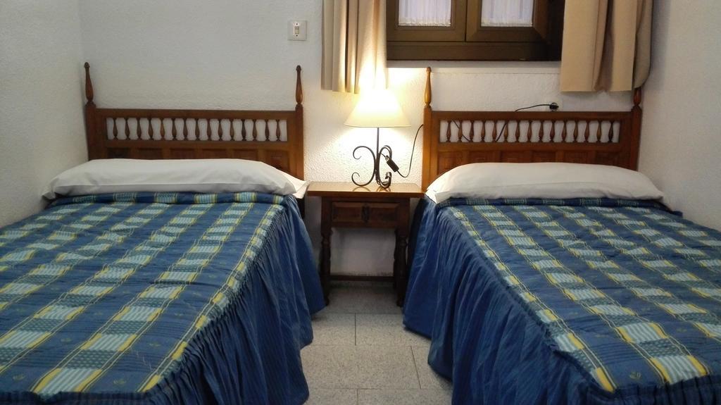 Pension Ciudad Navarro Ramos グラナダ エクステリア 写真