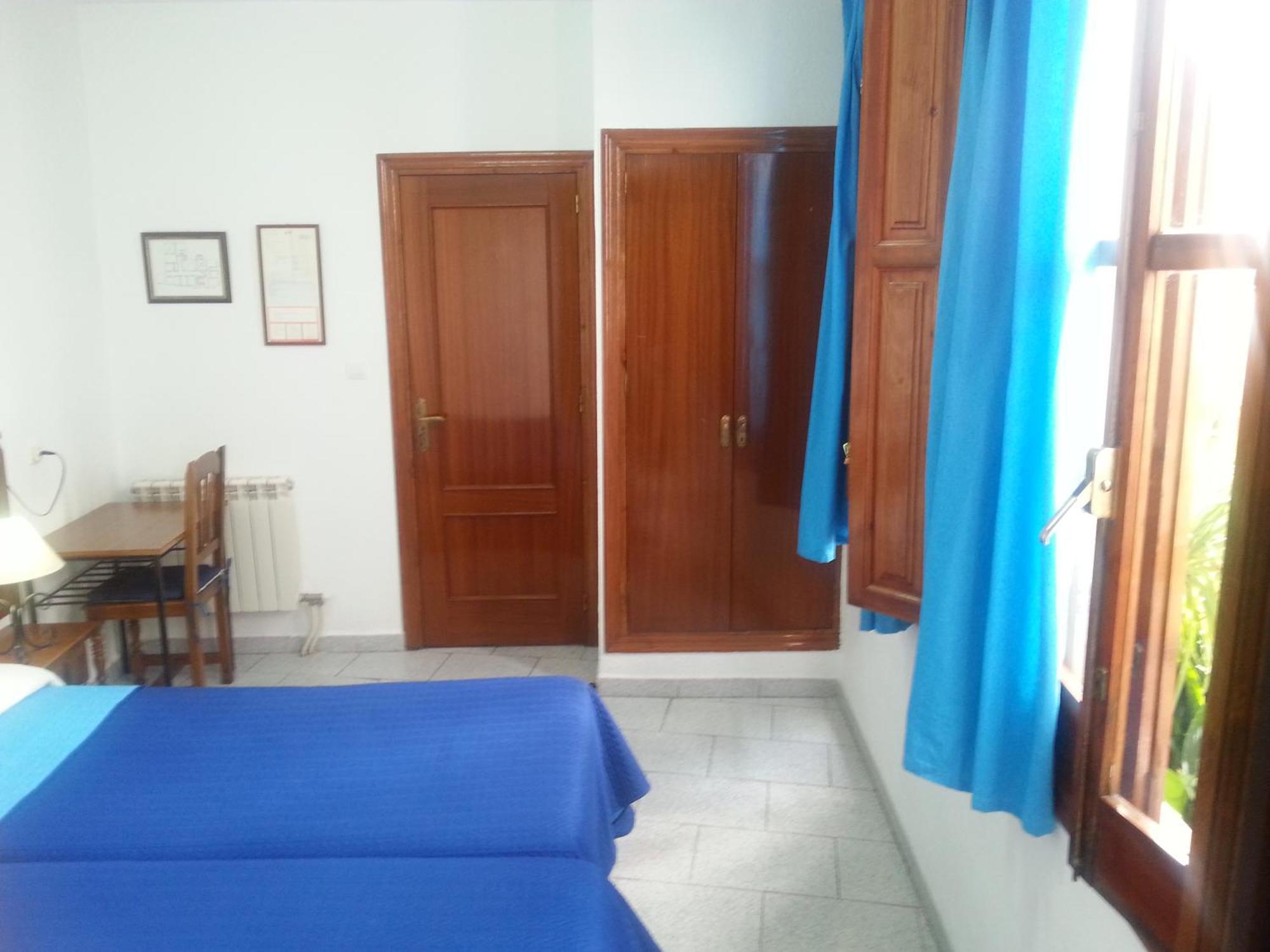 Pension Ciudad Navarro Ramos グラナダ エクステリア 写真